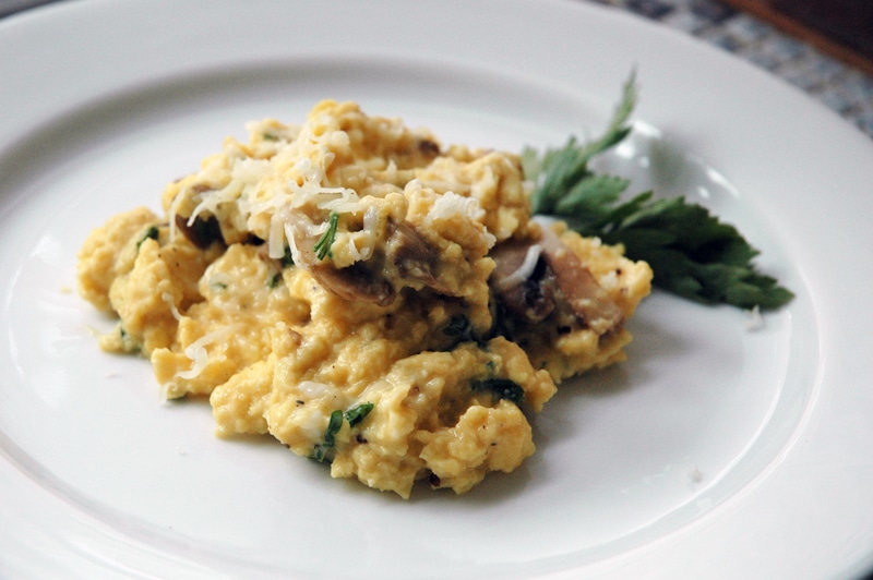 uova funghi e pancetta