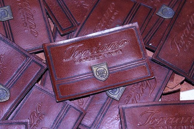tobacco leather label